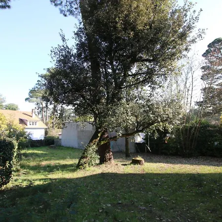 Maison Familiale A 750m De La Plage, Jardin Et Parking Prive - Fr-1-364-84 *