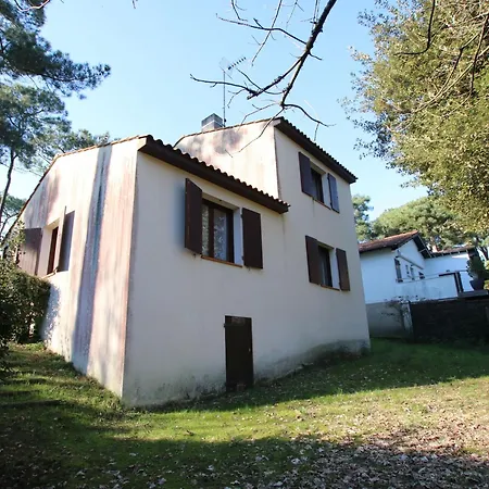 Maison Familiale à 750m De La Plage, Jardin Et Parking Privé - Fr-1-364-84 Hébergement de vacances Saint-Brévin-les-Pins