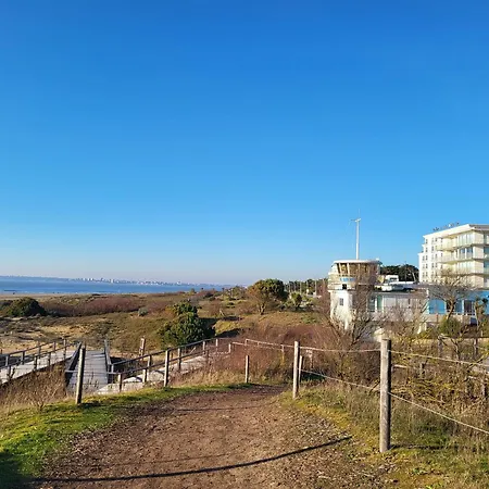 Maison Familiale à 750m De La Plage, Jardin Et Parking Privé - Fr-1-364-84 *